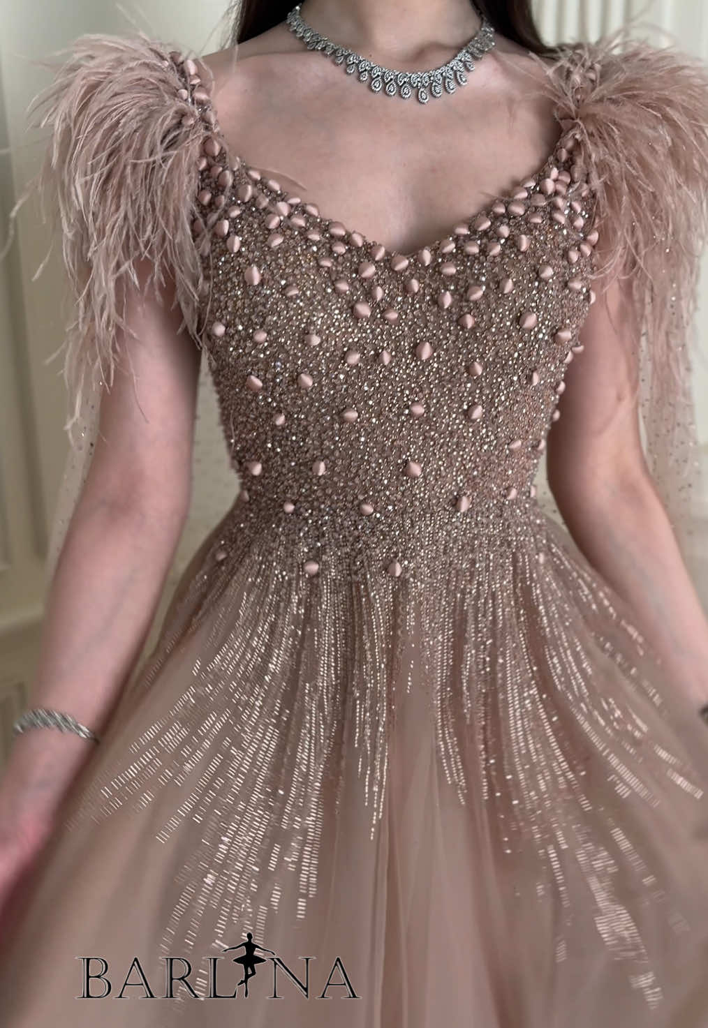 اخت العريس هناااا🤎✨ ( رقم المنتج 192466 ) 🤎 #بارلينا #BARLINA 