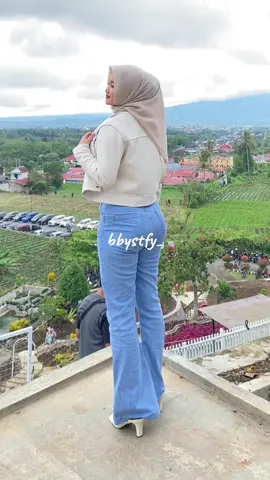 #CapCut #spillanbbystfy_ #outfitbbystfy_ #fashionbbystfy_ 