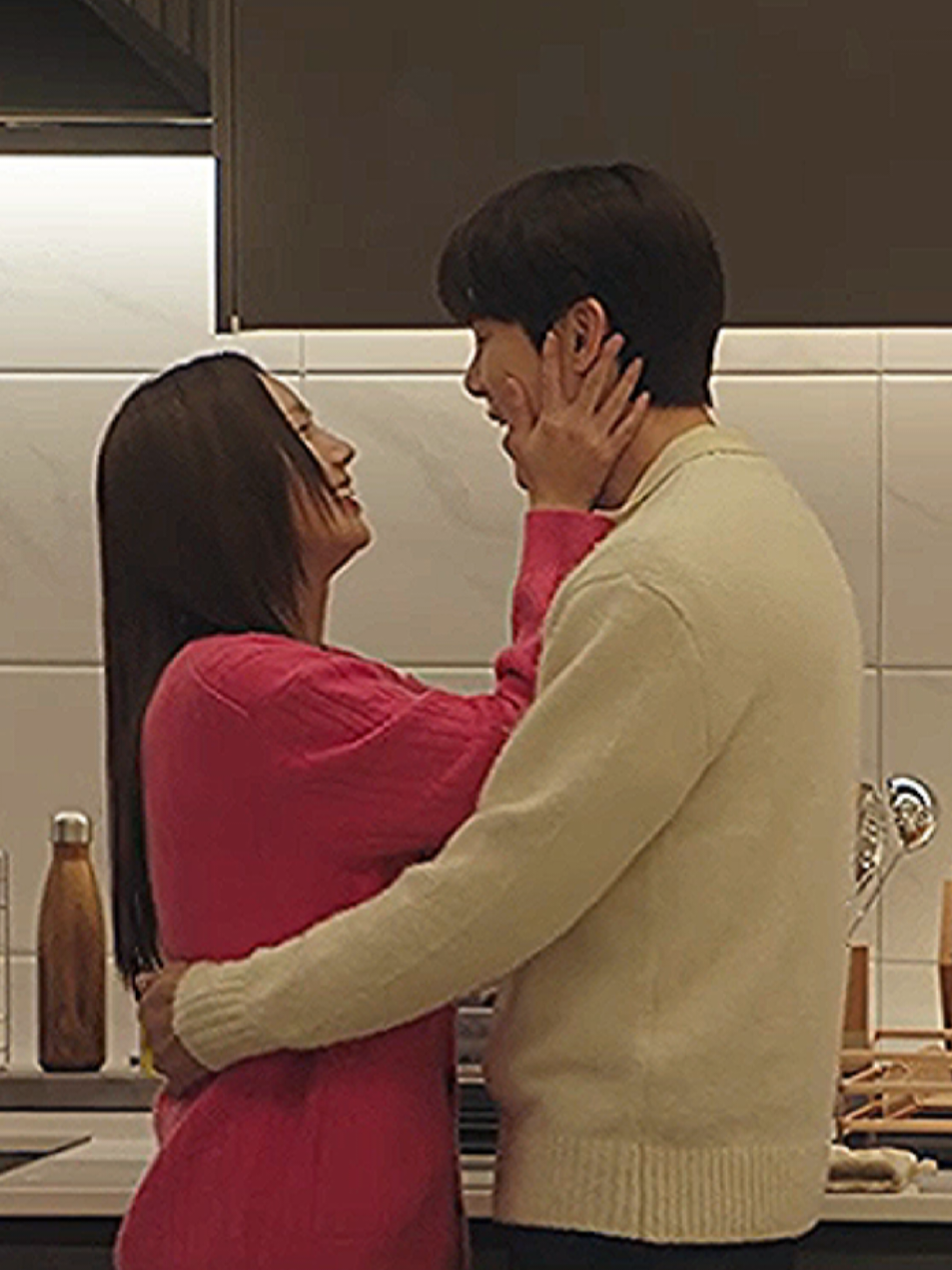 Bounce Bounce 💓 #yooyeonseok #chaesoobin #유연석 #채수빈 #baeksaeon #hongheejoo #백사언 #홍희주 #whenthephonerings #whenthephoneringskdrama #wtpr #지금거신전화는 