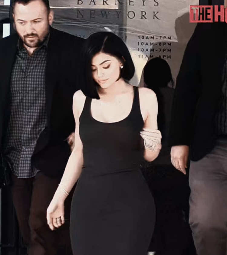 Luxury girls💜 #foryou #kyliejenner #xybca #kyliejenneredit #kingkylie #kingkylieedit #Edit #trending #aestheticedits #fyp #foryoupage #Viral  Bob Kylie jenner💇‍♀️