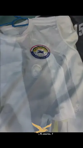 ومن الصغر خطينه اسمك بحر وجروفه النوارس ..😍🫶🏻🕊️ #اكسبلور #زعيم_الكرة_العراقية #الزعيم 