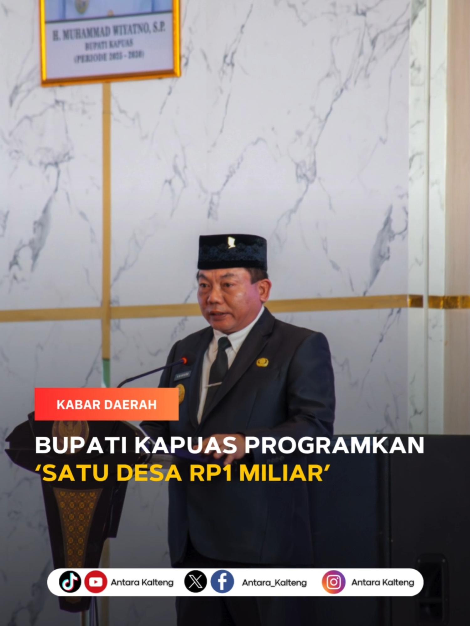 Program satu desa satu miliar, solusi nyata Bupati Kapuas bangun desa dari pinggiran! 💰🏞️ Mulai 2026, desa-desa di Kapuas siap dapat tambahan anggaran pembangunan hingga Rp10 miliar! 📲 Cerita lengkapnya inspiratif banget dan wajib kamu baca! 👉 Follow sosial media ANTARA Kalteng untuk info keren dan inspiratif lainnya! 📖 Baca selengkapnya di: https://kalteng.antaranews.com #KapuasBersinar #SatuDesaSatuMiliar #PembangunanMerata #WiyatnoDodo #DesaBangkit #EkonomiBerkeadilan #BeritaKapuas #KaltengUpdate #Kalteng #Kapuas Pewarta : All Ikhwan