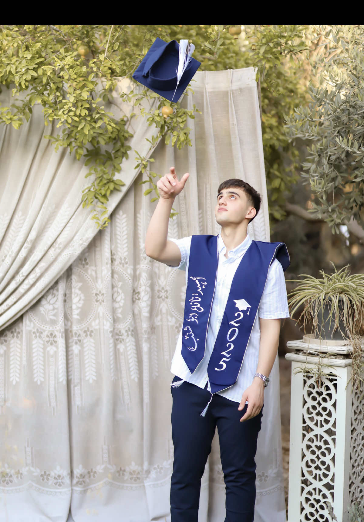 حرفياً قوم ادرس كان الها أثر كبير على الجدع أسيد وجاب معدل 94.5 م شاء الله ! 🤎✨