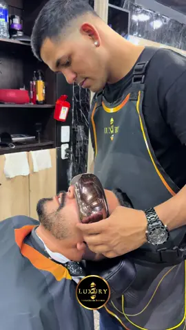 MASAJEADOR OCULAR 👓💈 - tres modos de uso y música 🤝🏻 Lo encuentras aquí en LUXURY PRODUCTOS DE BARBERÍA 💈 Realizamos envíos a nivel nacional 🤩