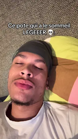 Juste tu respire c’est bon il se réveil lui aussi 