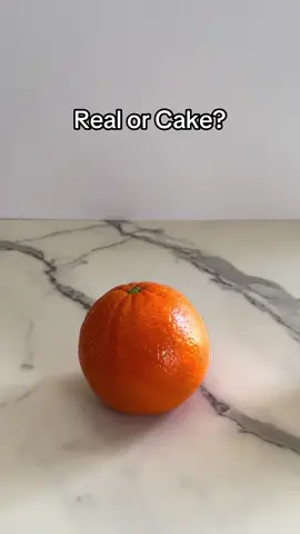 Real or cake? How many did you guess? #cakesbymarian #cakedecorating #realisticcake #realorcake #isitcake #cake 