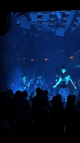 Happy Monday 😉 #magicmikelive #london #thingstodoinlondon #fyp #londonlife #channingtatum #BookTok #magicmikelivelondon #foryou 