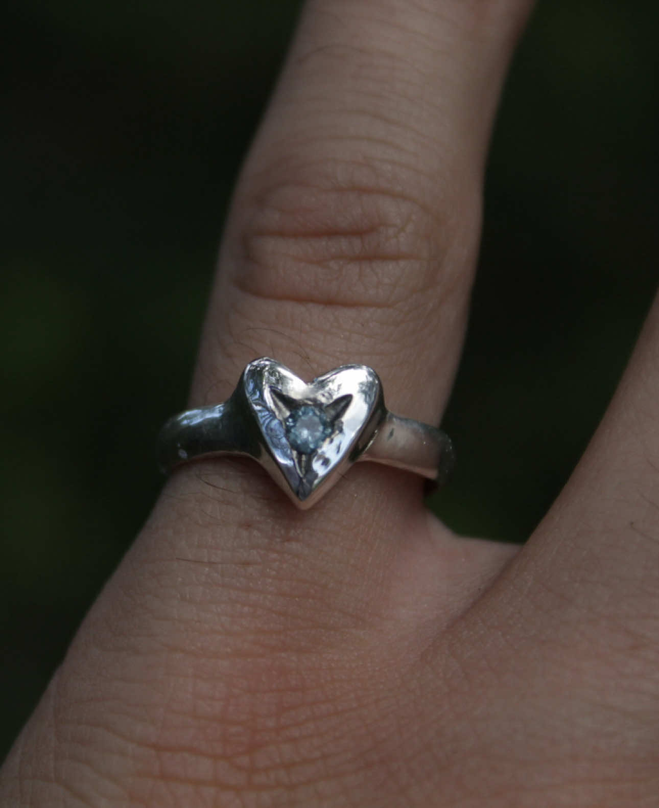 💙💍 #fyp #jewelrymaking #silverjewelry  Silver heart ring with aquamarine gem stone