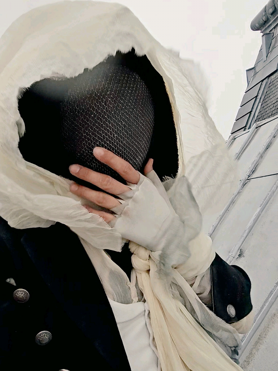 OLYMPIC BACKSTAGE 🔥 [PART.2]  A year later, here are a few images that remained in the shadows. Behind-the-scenes glimpses from the 2024 Olympic Opening Ceremony.. 🇫🇷 Quelques images restées dans l’ombre depuis un an. L'atelier Louis Vuitton, le toit du @Musée d’Orsay , les coulisses, la flamme, et du mouvement. 🙏  🎥 From my point of view. Heartfelt thanks to everyone who helped bring this moment to life. #parkour #opening #olympicgames #paris #zincparis #paris2024 