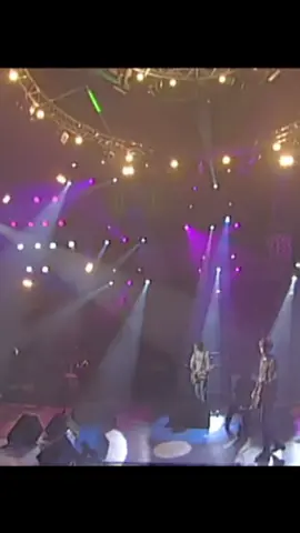 Blur - girls and boys #DAMONALBARN #BLUR #fyp #xyzcba #foryoupage #xyzcba #trending #music #britpop #1990s #foryou 