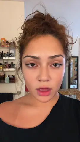 🥸