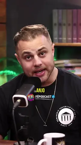 Anjos tem asas ou não tem asas? deixe sua opinião aqui nos comentários. #anjos  #biblia  #asas  #fepodcast  #tiktok 