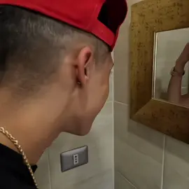 un chiko tan bonito 😍 || #crismj #elmasquesuena #chileno #gataonly #mjlabanda #floydmenor #concierto #clips #aftereffectsedit #edit #coreografia #xybca #fyp #pinchetiktokponmeenparati😘 @Cris MJ 