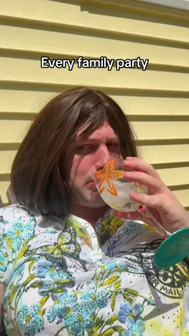 I live for low stakes family drama 😈 #mom #momsbelike #auntie #familyparty #familydrama #summerparty #comedy #fyp 