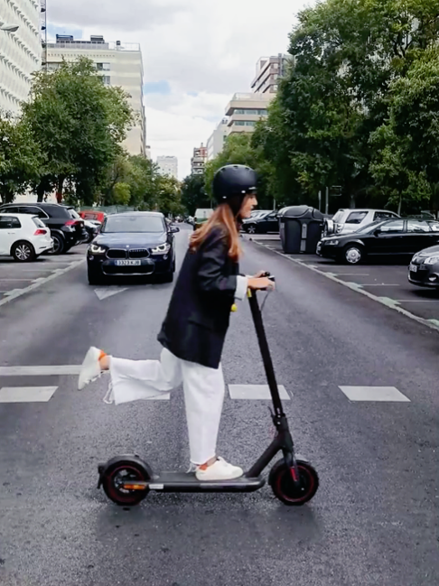 Los scooters eléctricos 🛴​se están vendiendo a más de S/2000 en mi país, mientras que en china están costando casi S/700 💵. Te enseño cómo impotarlas y tener un margen de ganancia superior al 100%💸 #scooterelectrico #electricscooter #importa #importar #importardechina #importardesdechina #viral #fyp #foryoupage #tiktok #foryou #josmellsevillano