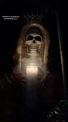 Cuídanos siempre🙏🏽#santamuerte#paratiiii#santisimamuerte