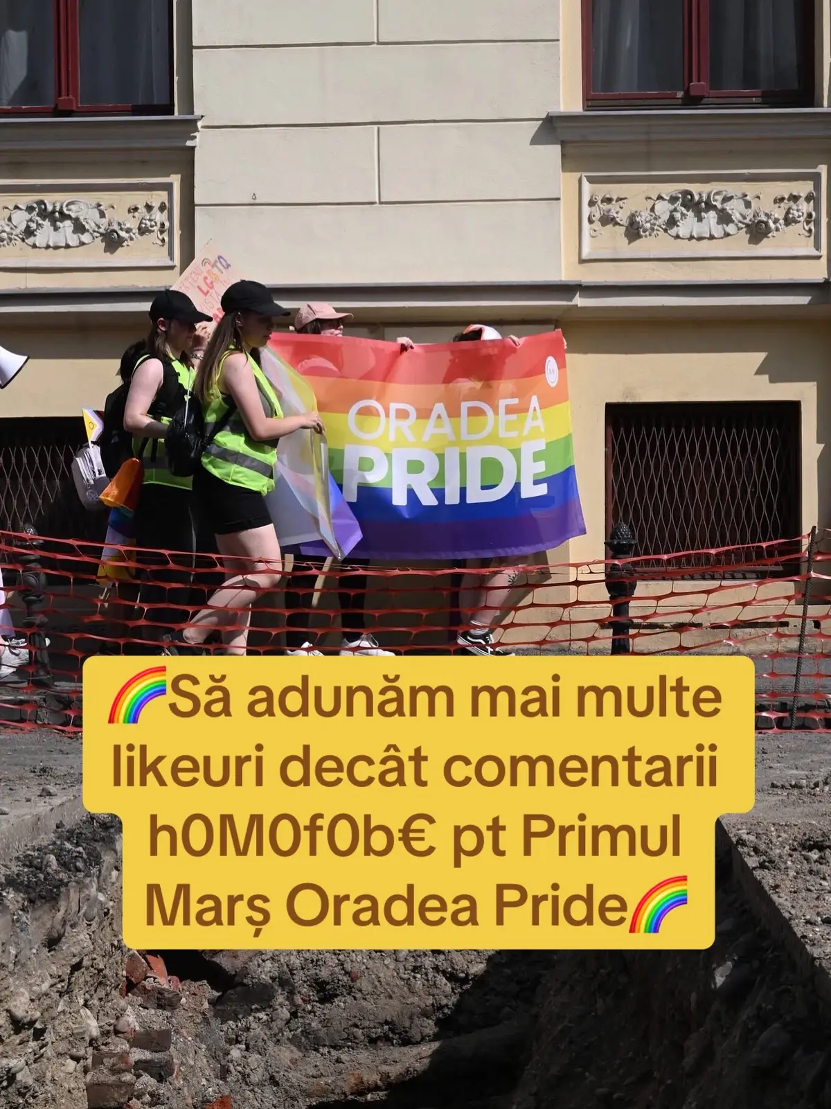 Să arătăm că suntem mai mulți decât h0m0f0bll și că nu pot ei comenta cât putem noi iubi.  #fy #oradeapride #fyp #foryou #foryourpage #gay #lgbt #drepturiegale #nusuntemsinguri #oradea #LoveIsLove #equalrights