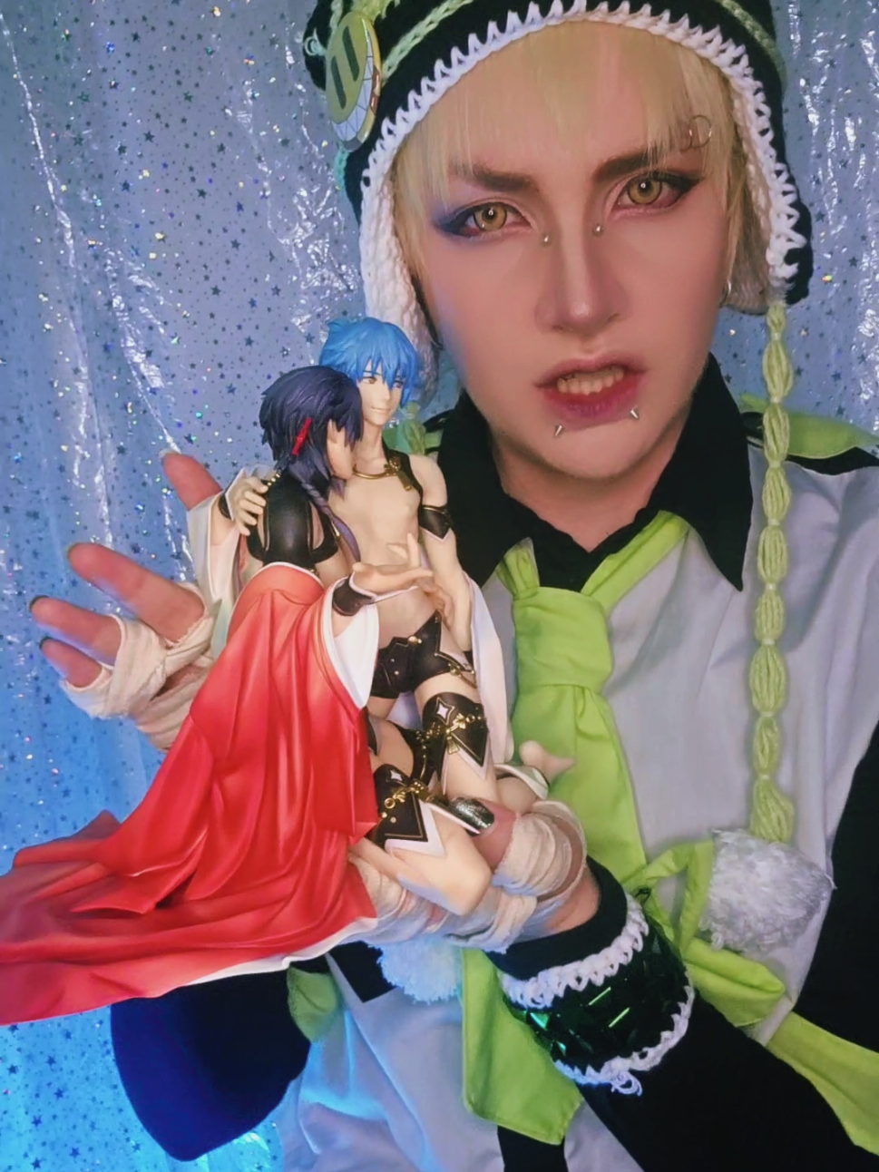 la bew bew also you can only have 5 hash tags now what the heck  #noiz #dmmd #cosplay  #noizcosplay #bl 