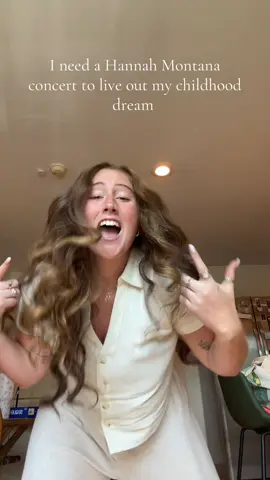 Hannah Montana TOUR PLS  @Miley Cyrus  #hannahmontana #mileycyrus #lipsync #lipsyncing 