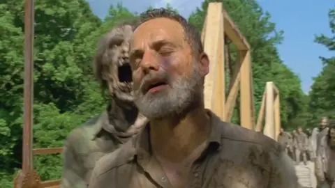 chikos pienso hacer un grupo de WhatsApp donde enviare stikers de twd y me den ideas para hacer videos o pedidos 🧟‍♀️ #THEWALKINGDEAD #fypp #fyp #xybca #enparati #rickgrimes #daryldixon #thewalkingdead #enelmuelledesanblas #DARYLDIXON #rickgrimesedit 