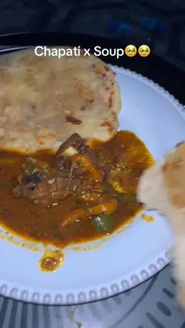 What a meal to wake up to😎 #ugandanstiktok #chapati #greedy #yummyfood #mikz2glory 