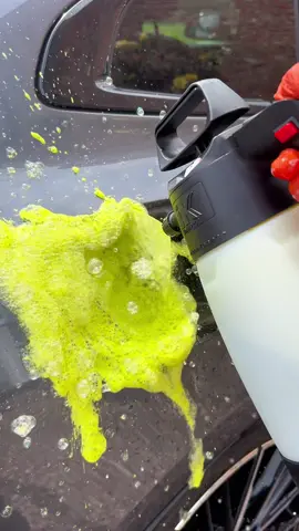 If this isn’t satisfying, I don’t know what is 😮‍💨 #detailing #satisfying #cleaning #asmr #fyp 