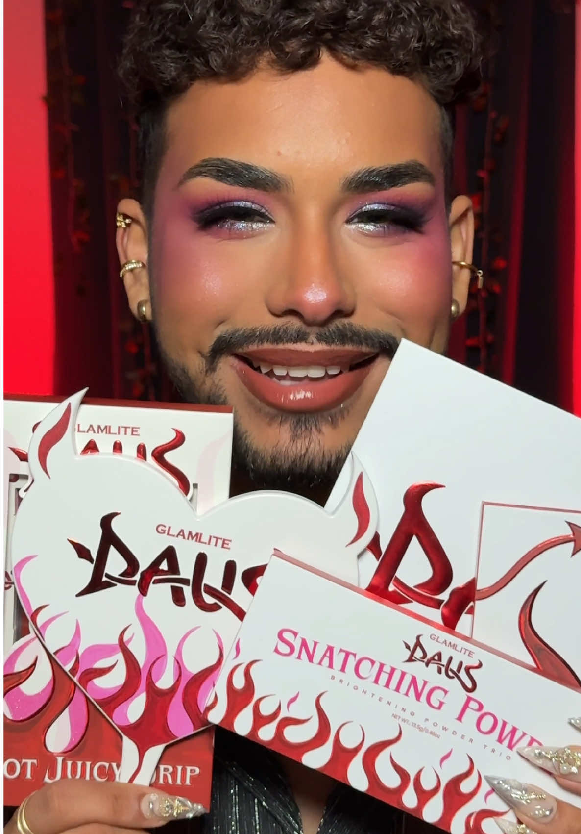 @Daus Mendoza x @Glamlite ✨   This collection was everything 😍   #glamlite #glamlitexdaus #dausxglamlite #daus #makeup 