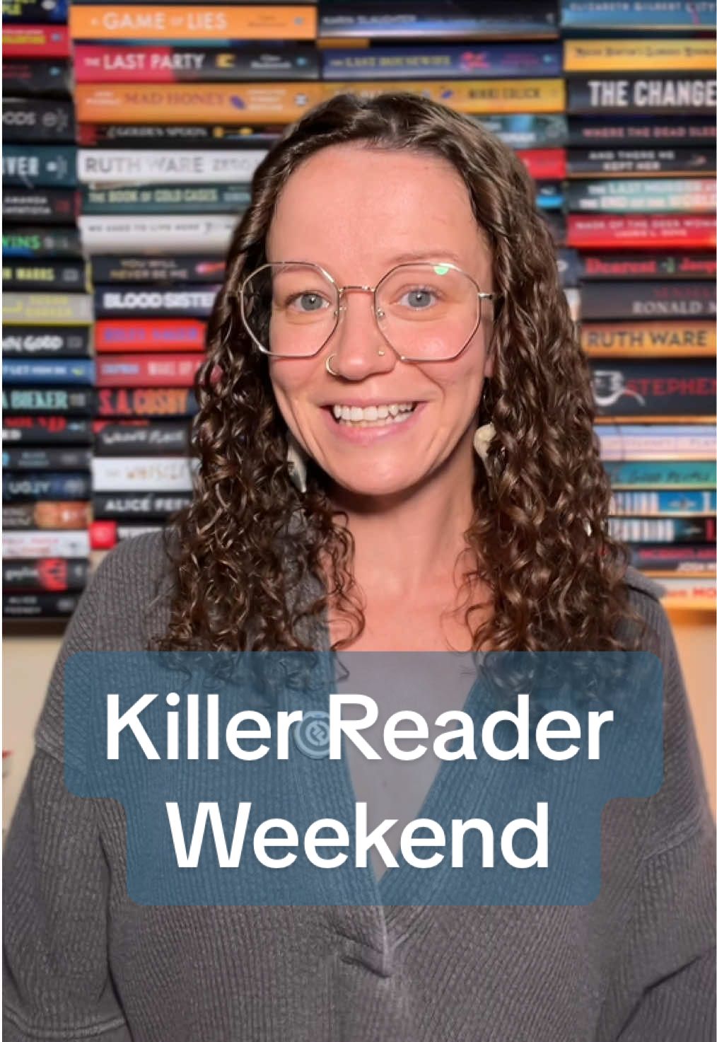 #ad Announcing Killer Reader Weekend! May 8-10 2026 in Bend, Oregon An all inclusive* thriller & horror bookish weekend retreat hosted by yours truly and co-hosted by @horrorreaderweekend full of delicious meals, activities, authors, book lovers, and more! check out kurryreads.com/pages/killer-reader-weekend  (*adult beverages not included in ticket) #bookevent #bookretreat #thrillerbookretreat #horrorbookretreat #killerreaderweekend #kurryreads #advertisment #horrorreaderweekend