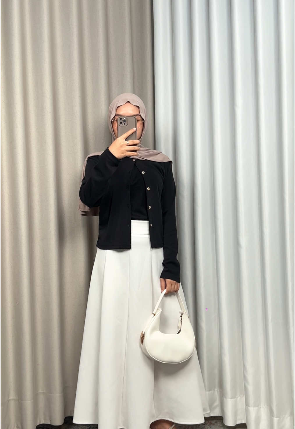 cardigan simpel tapi tampilannya tetap on point 💯 #cardigansweater #cardiganstyle #cardiganpanjang #foryoupage #ootdfashion 