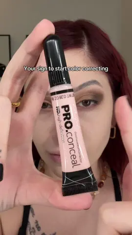 Not sure how I’ve survived all these years without it 💔  @L.A. Girl Cosmetics #colorcorrector #undereyecircles #makeuptipsandtricks #makeuphackstutorial #beautytipsandtricks #lagirlcosmetics #makeupcontentcreator #drugstoremakeupmusthaves #drugstore 