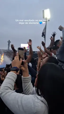 Siempre mi alianza lima 💙🤍#alianzalima #comandosvr #grone #viral #paratii #fypシ 