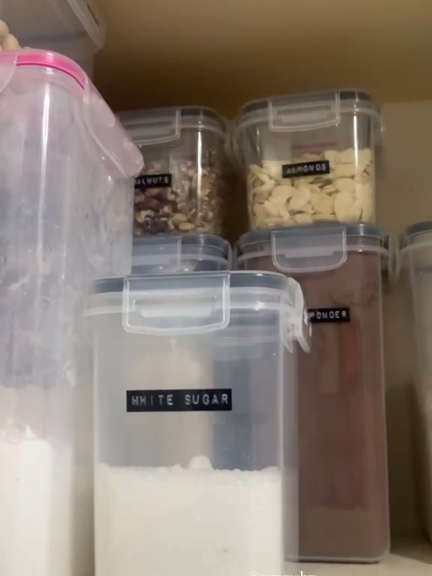 dry food storage containers leak proof silicone sealing lock  #airtightcontainer #foodcontainer #foodstorage 