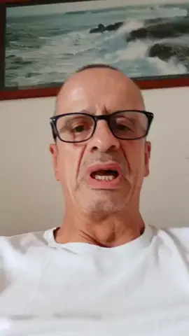 Hervé Régnier et le mandat d'arrêt international contre guillaume rosso  #herve #herveregnier #humour #rire #guillaumerosso