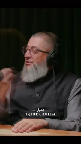 “لا تشيل هم أكبر من طاقتك، اللي راح ما يستاهل يكسرك.. خلك قوي وعزيز النفس. 💪 #لاتحمل_هم #عزة_النفس #تيك_توك_ترند”