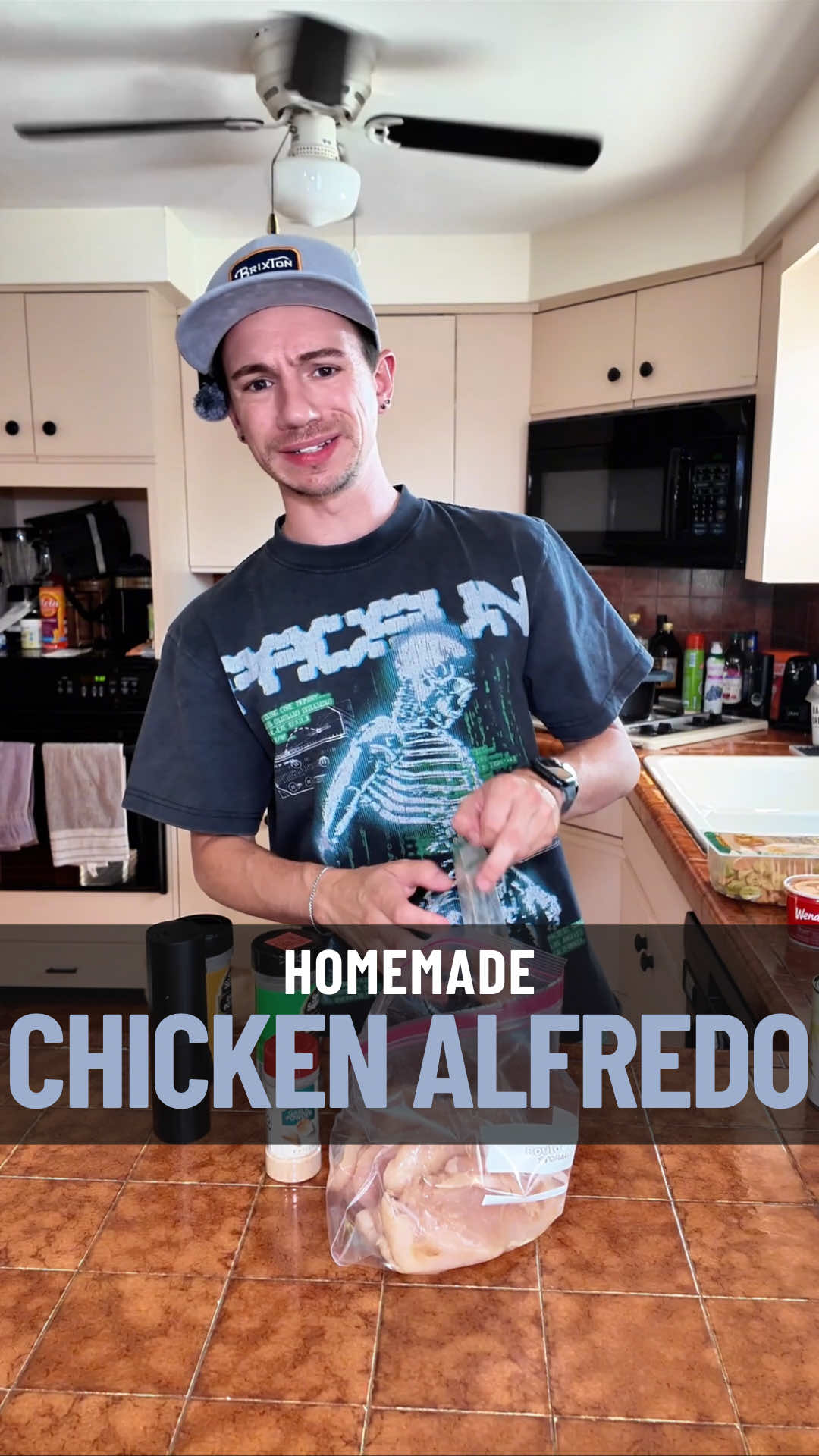 Creamy, dreamy Chicken Alfredo with tortellini straight from my kitchen! Bold flavors, rich texture, and the perfect comfort dish. Who’s ready to dig in? 😋 #HomemadeGoodness #ChickenAlfredo #TortelliniLove #ComfortFood #FoodieDelight #CreamyPasta #DinnerGoals #PastaPerfection #GarlicLovers