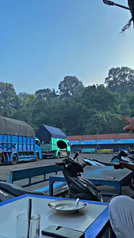 Buat kamu semua diusahakan 🤪 #sopirboyyy⚡ #cabebalap🌶️🌶️ #truktemanggung #herextiktok #dgpartner #sopirtruck #cantermaniaindonesia #lomboktiktok #trukcabe #pompenundan 
