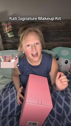 #makeup #makeupkit #musthave #backtoschool #giftideas 