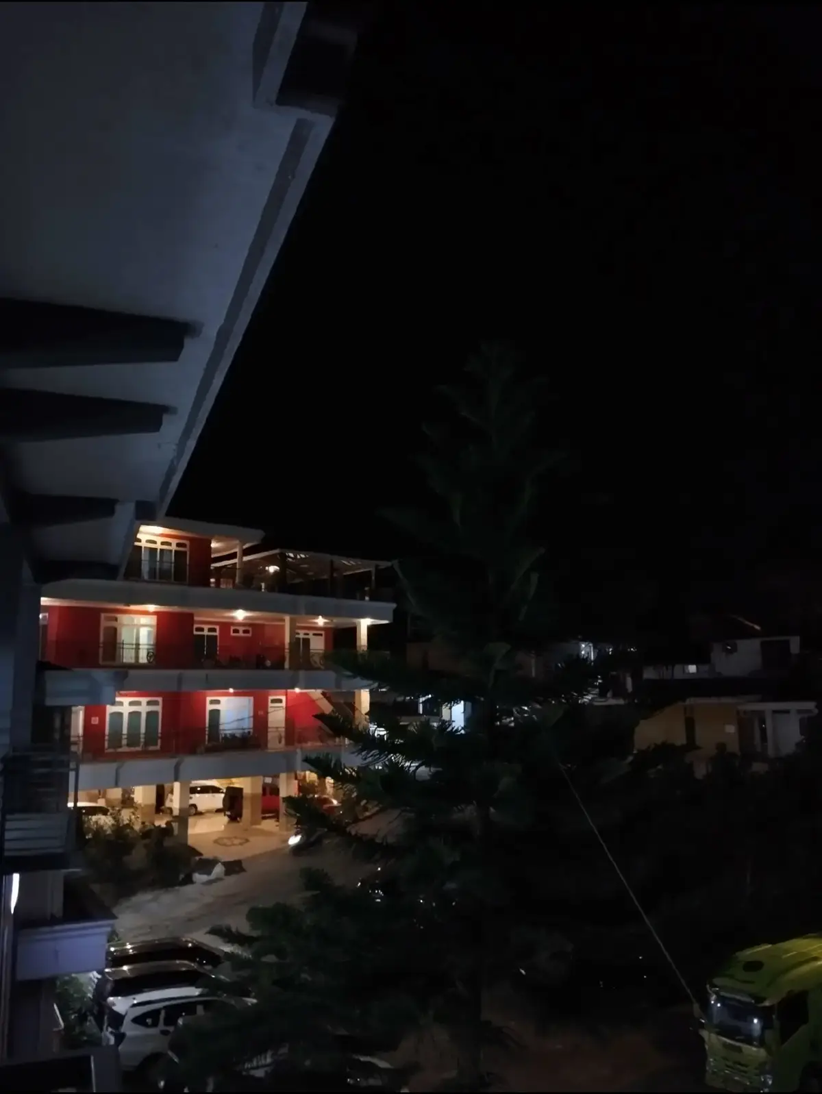 Ke sarangan maem sate kelinci gek pulang 🤭🤭 #sarangan #satekelinci #magetan #fy #random 