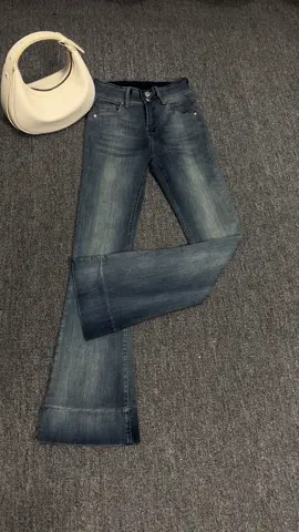 Back in stock warna vintage🔥#fyp #viraltiktok #jointrend #promomakangajian #racuntiktok #diskontiktok #premiumquality #jeanswanita #OOTD #videoviral 