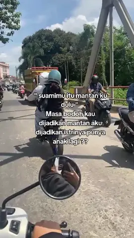 jilat dulu kaki  bini nya🤣😝😜#motoran #typpppppppppppppppppp 