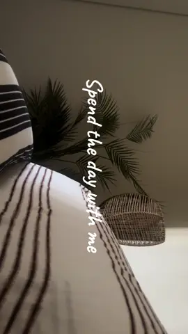 Spend the day with me 🤎 28/7/2025 🐌  #miumiu #اصاله #روتين #fypage #dailyvlog 