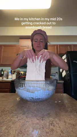 I wonder what the youngins are doing these days #unbothered #sourdough #sourdoughbread #mid20s #foryou #viral #stretchandfold 