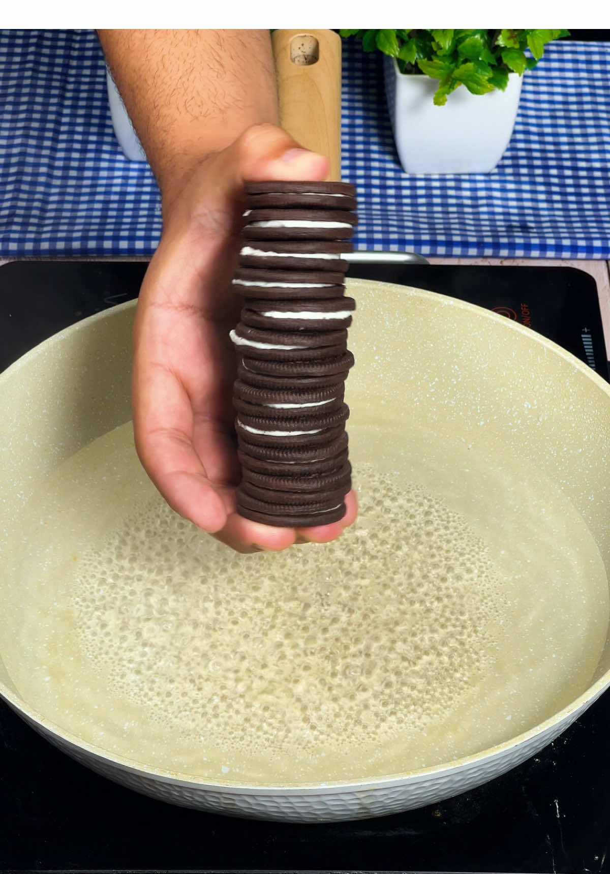 Did you know this way of cooking Oreo? #cooking #Recipe #EasyRecipe #quickrecipes #cook #cake #chocolate #dessert #viral #viraltiktok #fyp #foryoupage