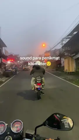 pagi hari itu di kota orang🤩 #wonosobo #explorewonosobo #twostroke #rxkingindonesia #diengwonosobo 