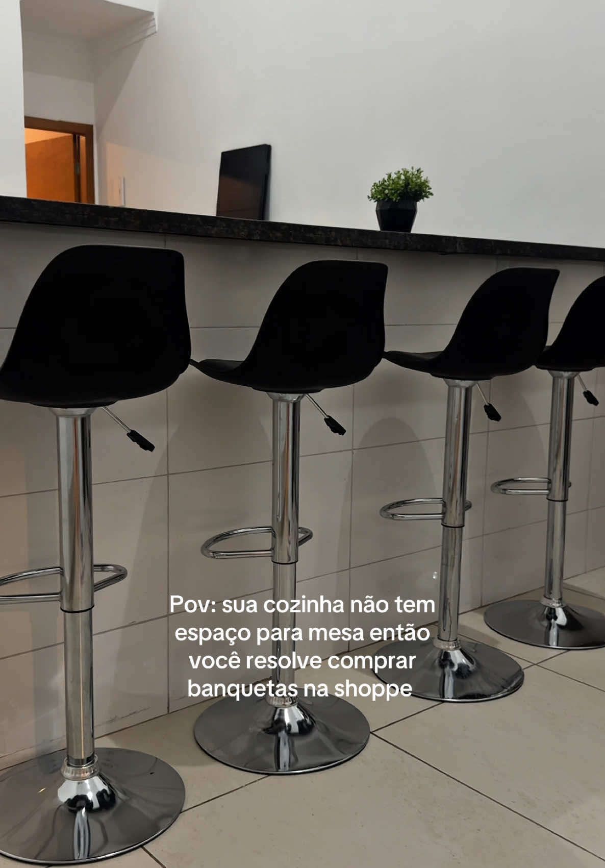 E eu amei muito, além do conforto delas 🤌🏽  #shopee #achadinhosshopee #banqueta #cozinha #casanova 