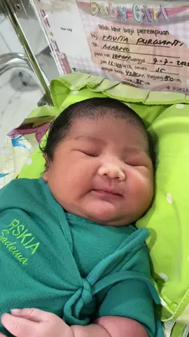 Masyaallah taBarakallah  Alhamdulillahh   #garisdua #sc #masyaallahtabarakkallah #alhamdulillah❤️ #pregnancy #baby #bayilucu #hagia #babylucu #gemas 