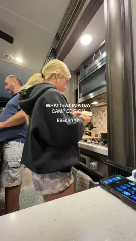 camp editionnn ⛺️ #whatieatinaday #whatiatetoday #wieiad #realisticwhatieatinaday #realisticwieiad #wieiadrealistic #campmeals #weightlossmotivation #caloriedeficit #calorietracking #losingweight 