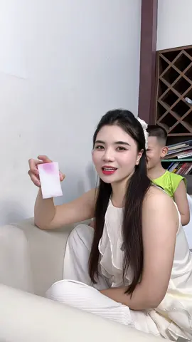 Mút tẩy vết bẩn #giadungtienich #giadung #xuhuong #xuhuongtiktok #trangchamchi 