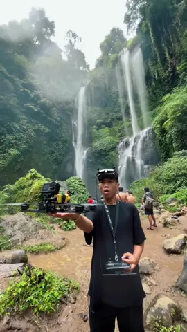 FPV Challenge:Waterfall Dive🥵 #fpvdrone #waterfalls #dronefootage #dronefly #dronecinematic #fpvpilot #CaddxFPV #GooglesX