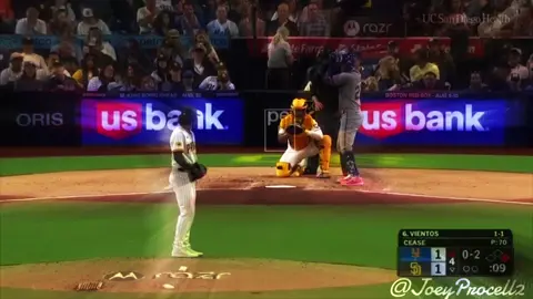 Fernando Tatis Jr INSANE CATCH 😳😳😳. #fernandotatisjr #fernandotatis #tatis #tatisjr #fyp #foryou #foryoupage #MLB #padres #baseball #dominican #dominicanrepublic #Videoleap 